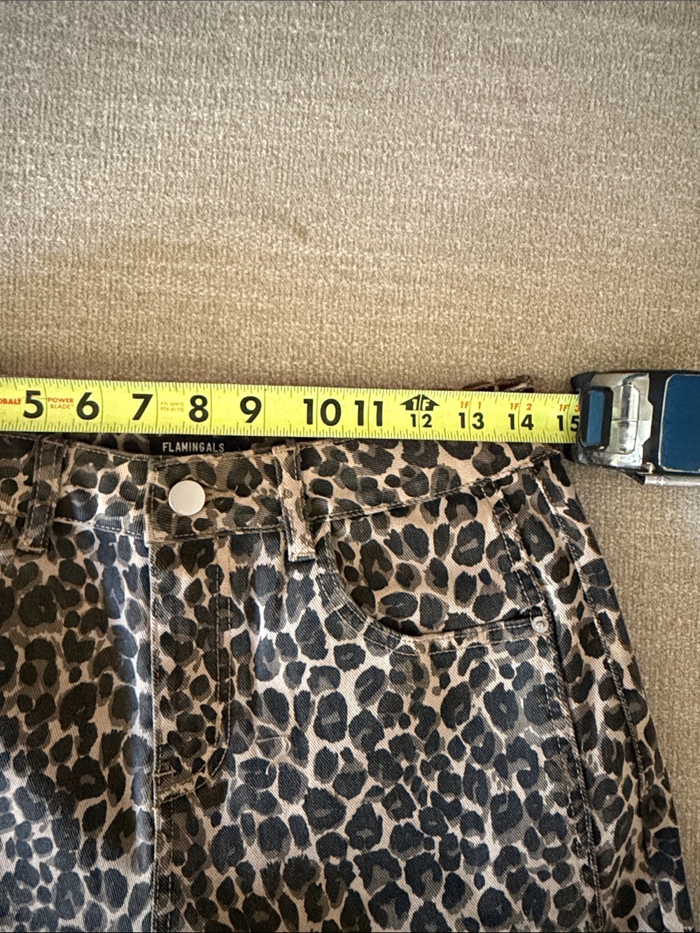 Flamingals Cheetah Leopard Barrel Pants Zip Button Closure Size Small NWOT - Picture 3 of 8